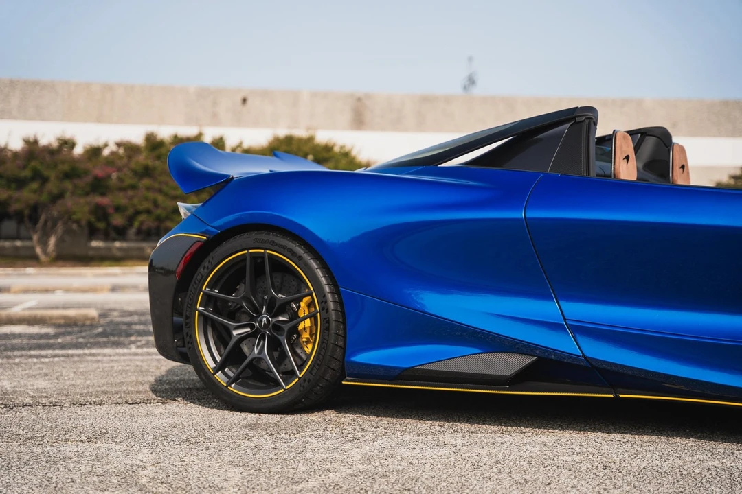 2022 McLaren 675LT - Image 20 of 31