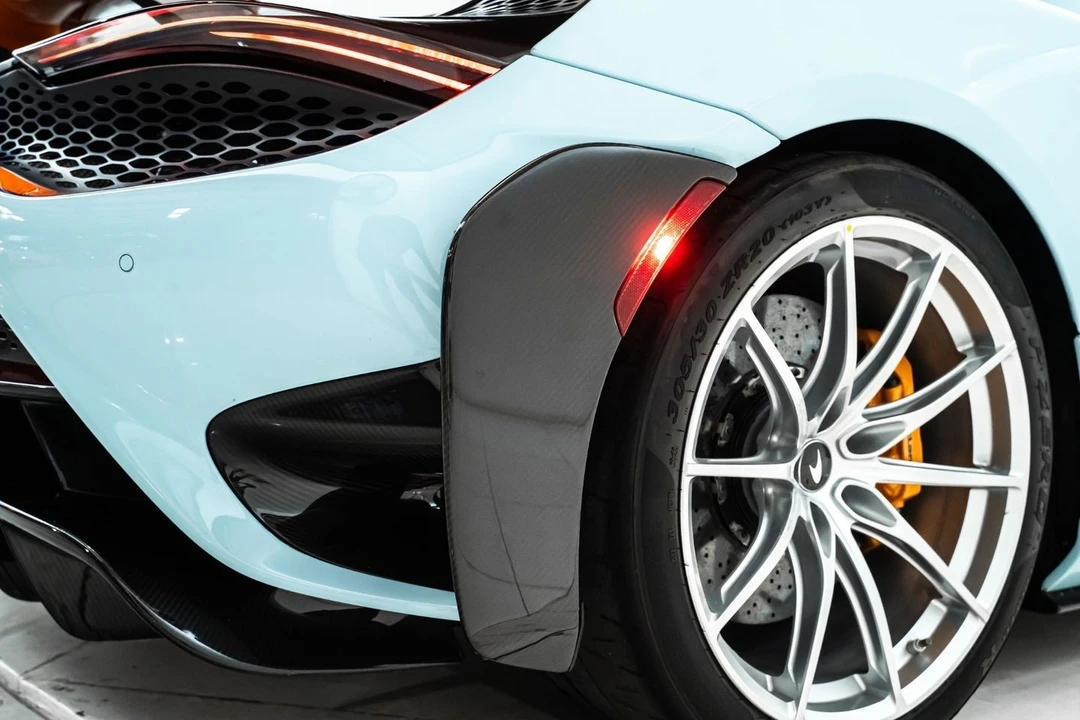 2022 McLaren 675LT - Image 23 of 31