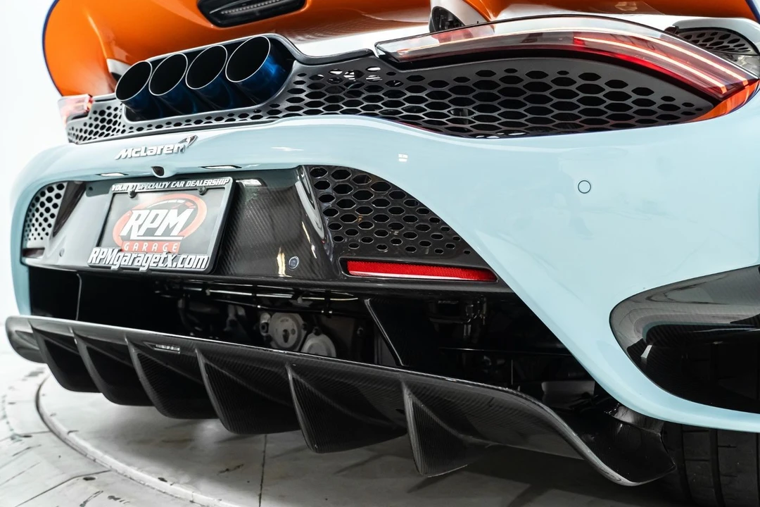 2022 McLaren 675LT - Image 24 of 31