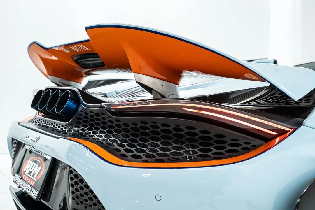 2022 McLaren 675LT - Image 22 of 31