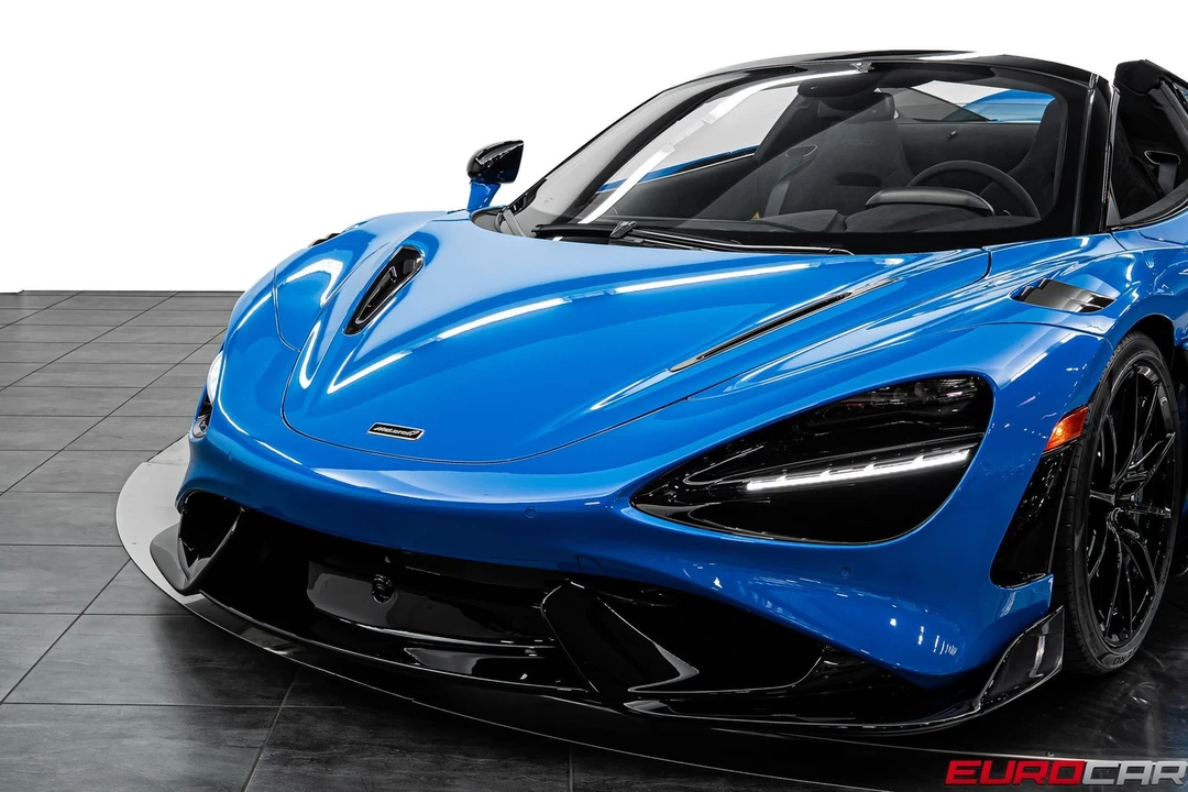 2022 McLaren 675LT - Image 17 of 31