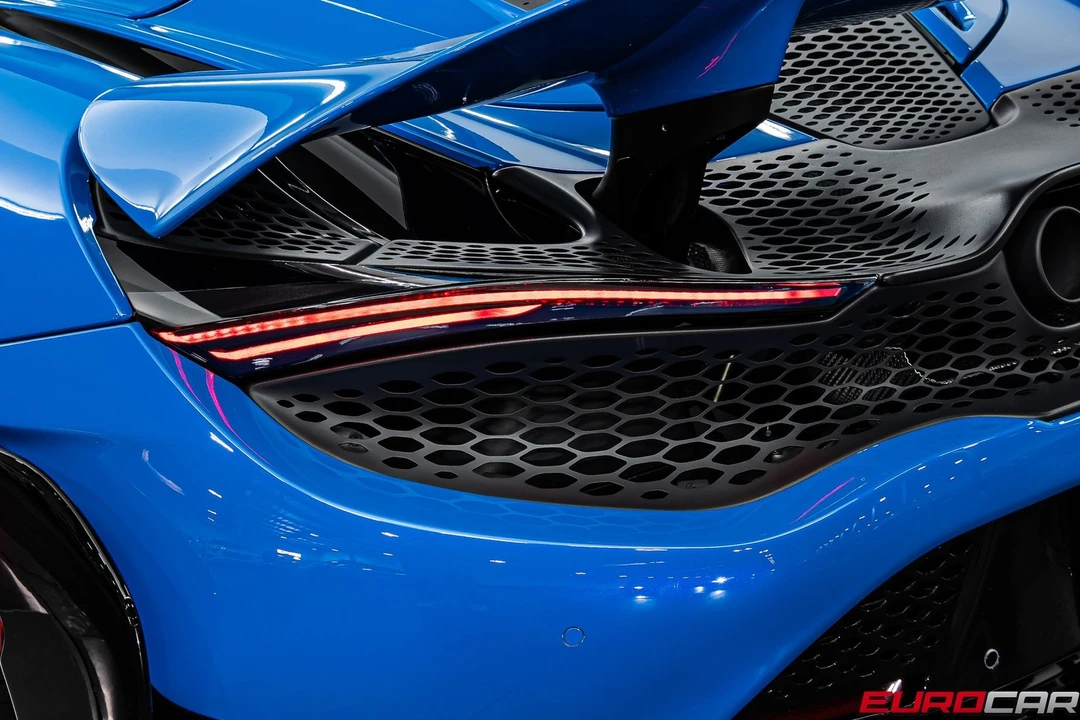 2022 McLaren 675LT - Image 26 of 31