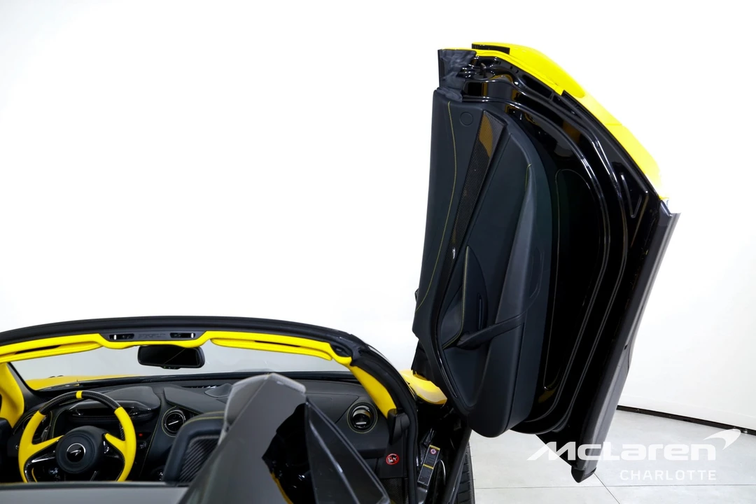 2022 McLaren 675LT - Image 19 of 31
