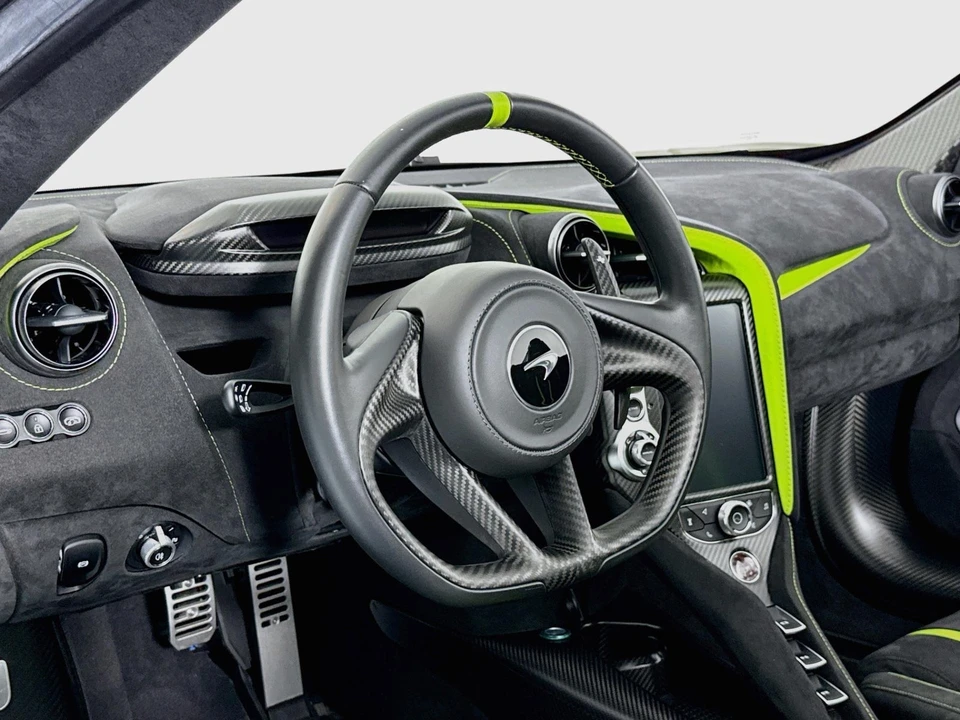 2022 McLaren 675LT - Image 12 of 31