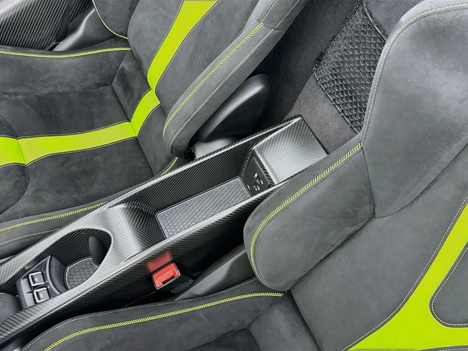 2022 McLaren 675LT - Image 24 of 31