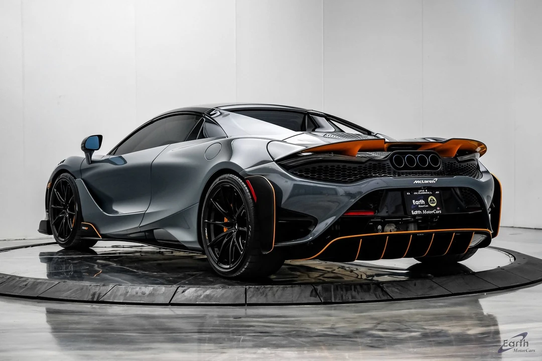 2022 McLaren 675LT Spider - Image 14 of 31