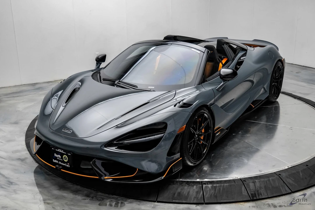 2022 McLaren 675LT Spider - Image 8 of 31