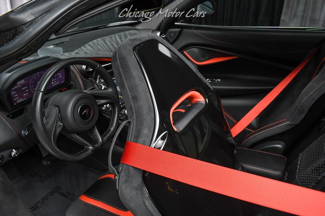 2022 McLaren 720S - Image 23 of 31