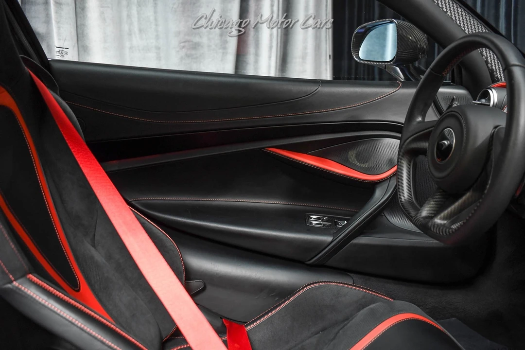 2022 McLaren 720S - Image 27 of 31