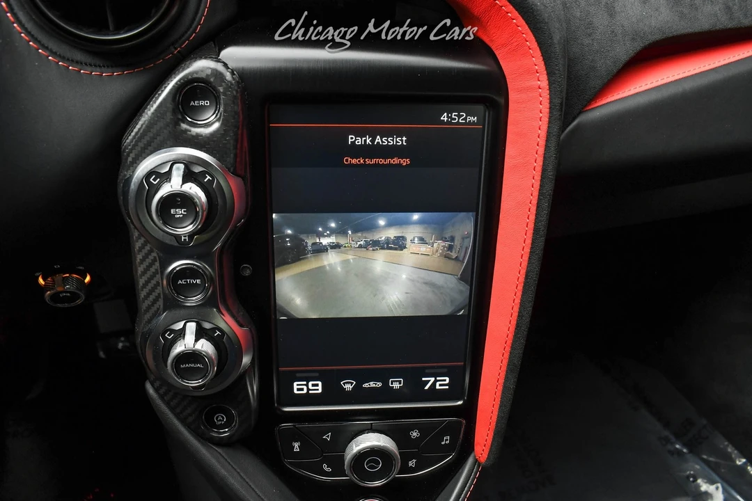 2022 McLaren 720S - Image 18 of 31