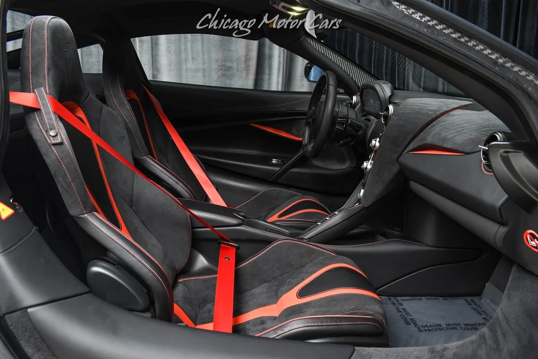 2022 McLaren 720S - Image 24 of 31