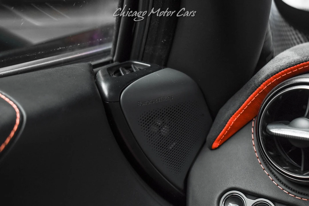2022 McLaren 720S - Image 28 of 31