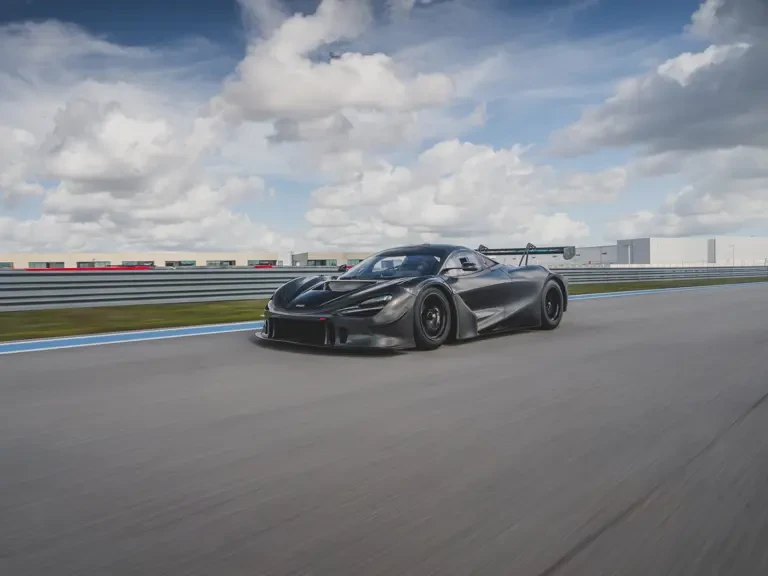 2022 McLaren 720S - Image 9 of 31