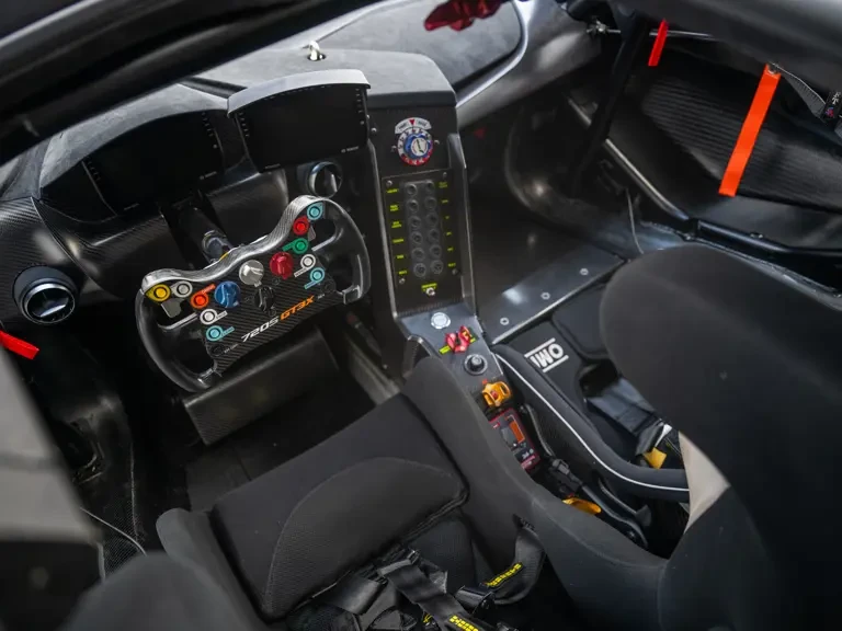2022 McLaren 720S - Image 27 of 31