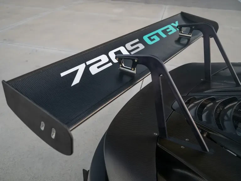 2022 McLaren 720S - Image 23 of 31