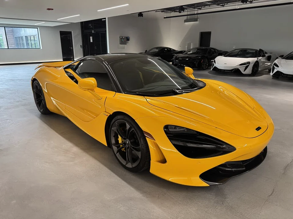 2022 McLaren 720S Spider - Image 14 of 18