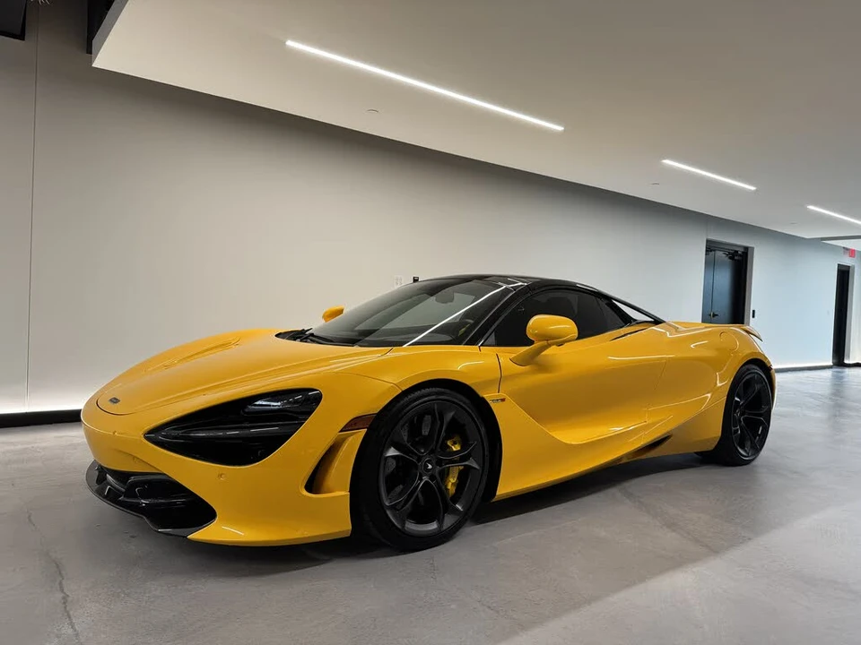 2022 McLaren 720S Spider - Image 3 of 18