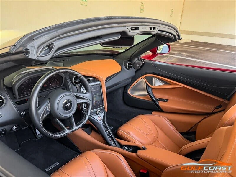 2022 McLaren 720S Spider - Image 2 of 31