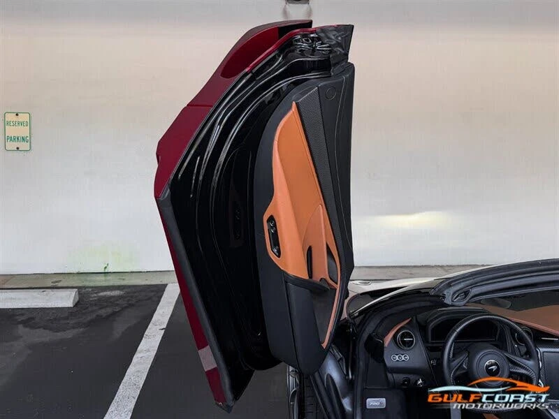 2022 McLaren 720S Spider - Image 28 of 31