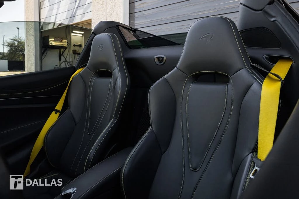 2022 McLaren 720S Spider - Image 26 of 31
