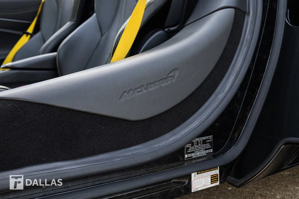 2022 McLaren 720S Spider - Image 24 of 31