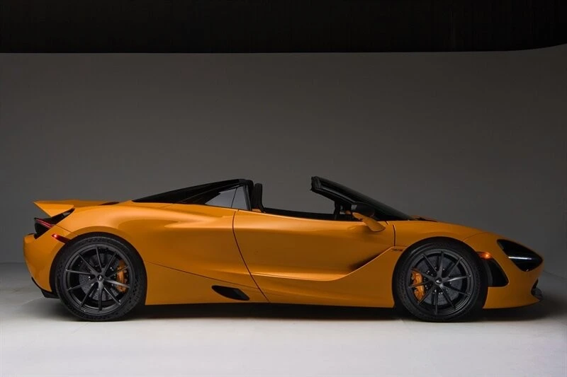 2022 McLaren 720S - Image 15 of 21
