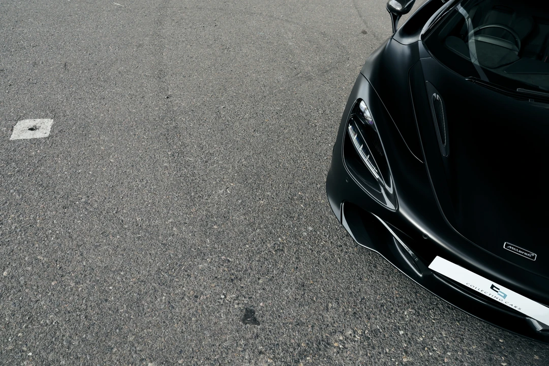 2022 McLaren 720S - Image 28 of 31