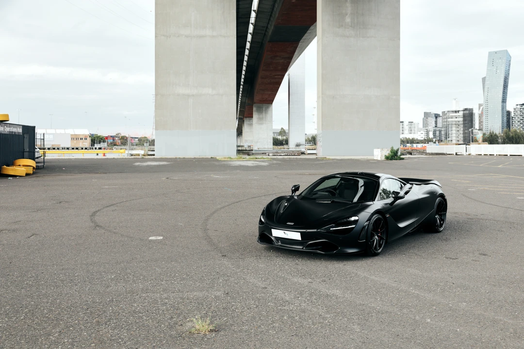 2022 McLaren 720S - Image 13 of 31