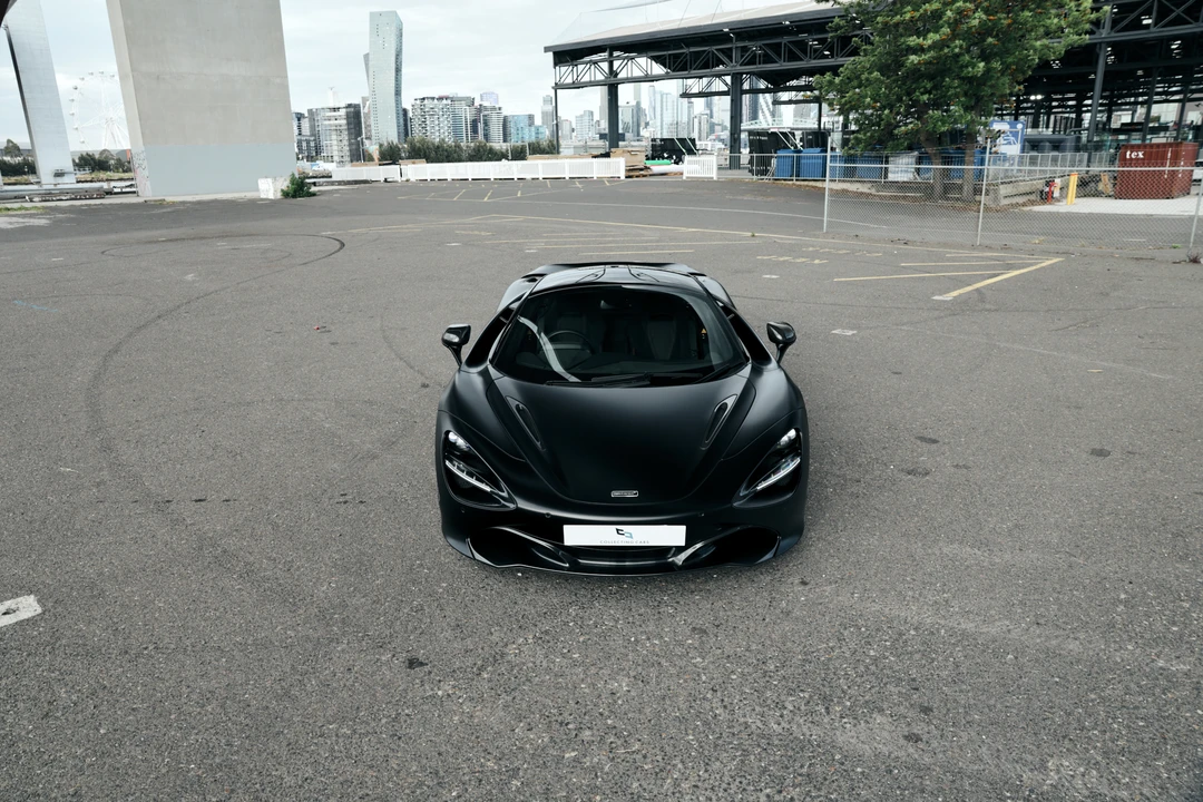 2022 McLaren 720S - Image 2 of 31