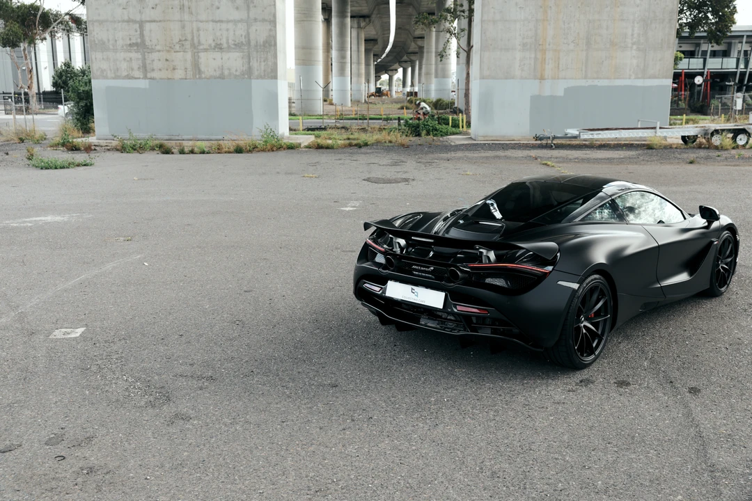 2022 McLaren 720S - Image 7 of 31