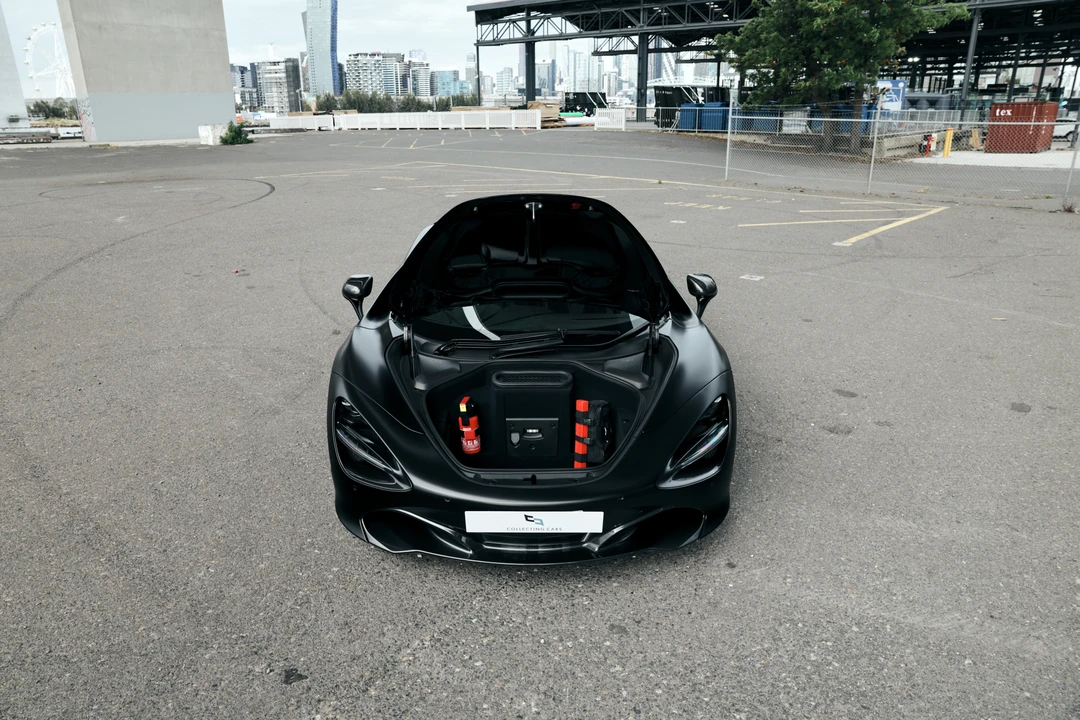 2022 McLaren 720S - Image 19 of 31