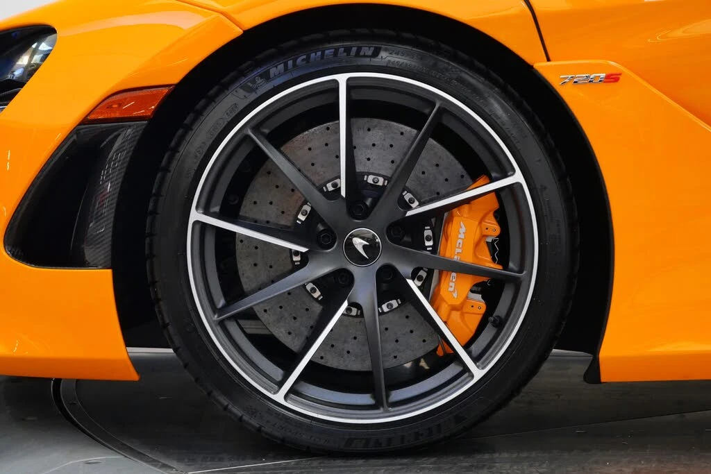 2022 McLaren 720S - Image 10 of 31