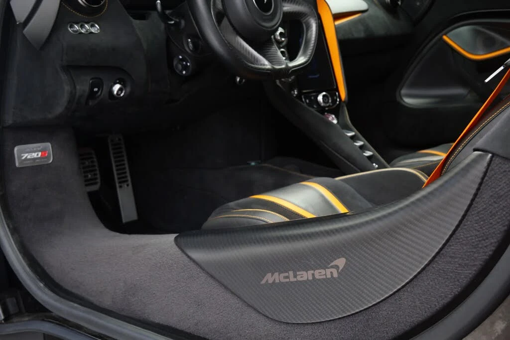 2022 McLaren 720S - Image 16 of 31