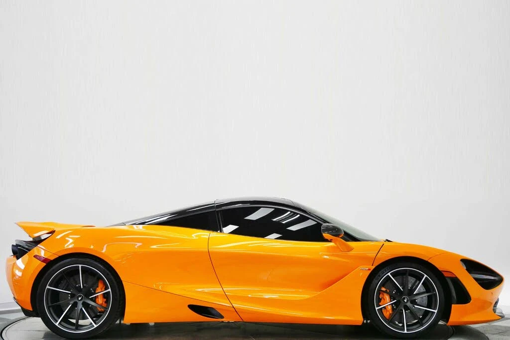 2022 McLaren 720S - Image 2 of 31