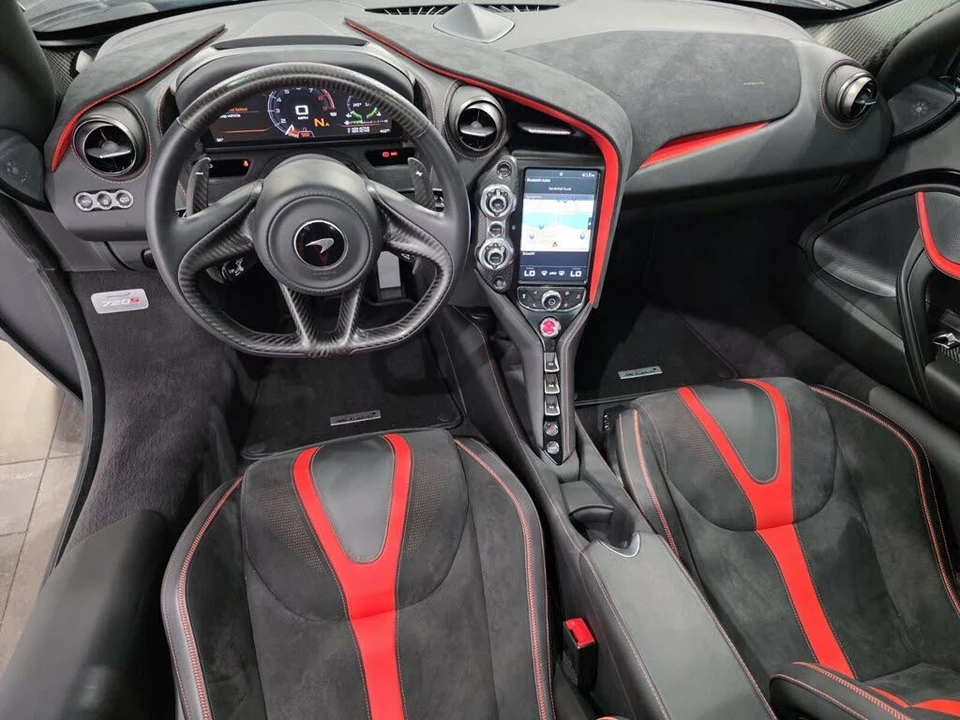 2022 McLaren 720S - Image 9 of 25