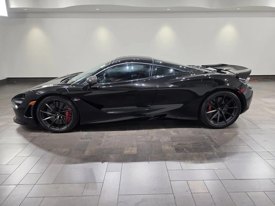 2022 McLaren 720S - Image 3 of 25