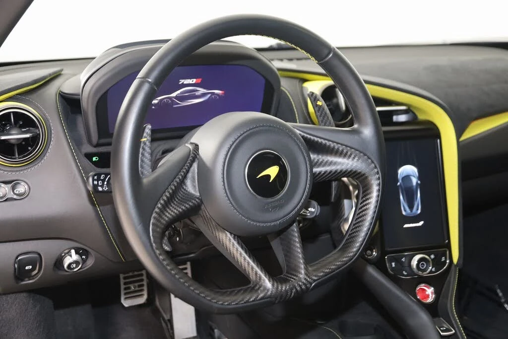 2022 McLaren 720S - Image 7 of 31