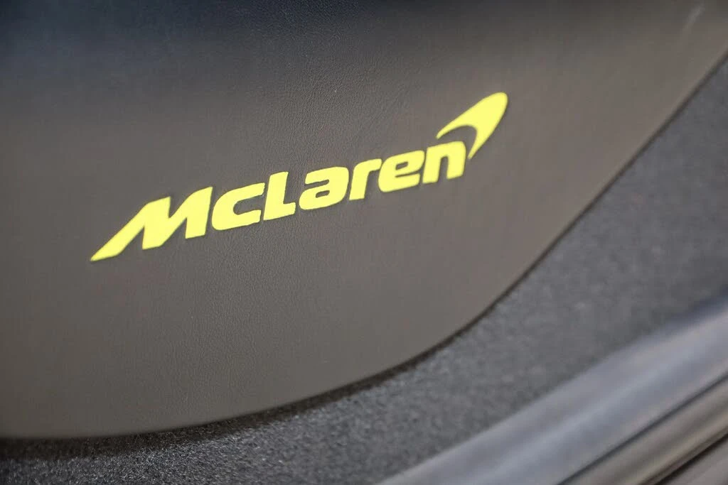 2022 McLaren 720S - Image 17 of 31