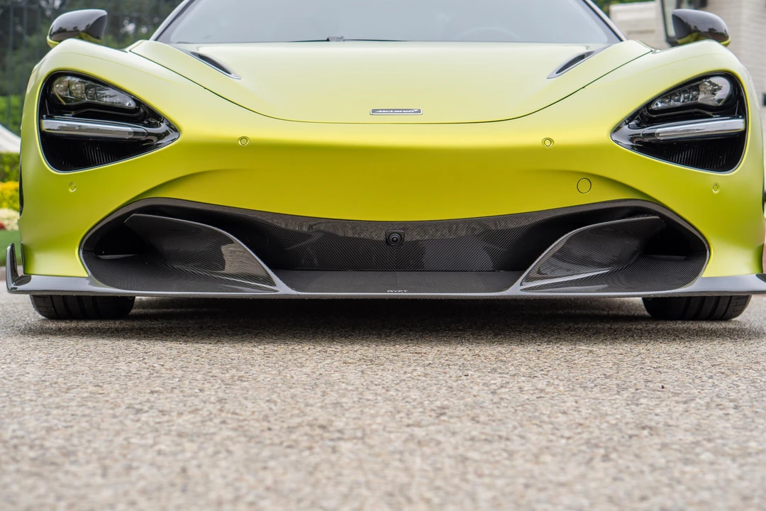 2022 McLaren 720S - Image 15 of 31