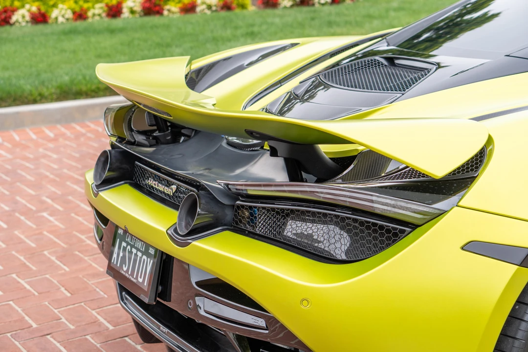 2022 McLaren 720S - Image 31 of 31