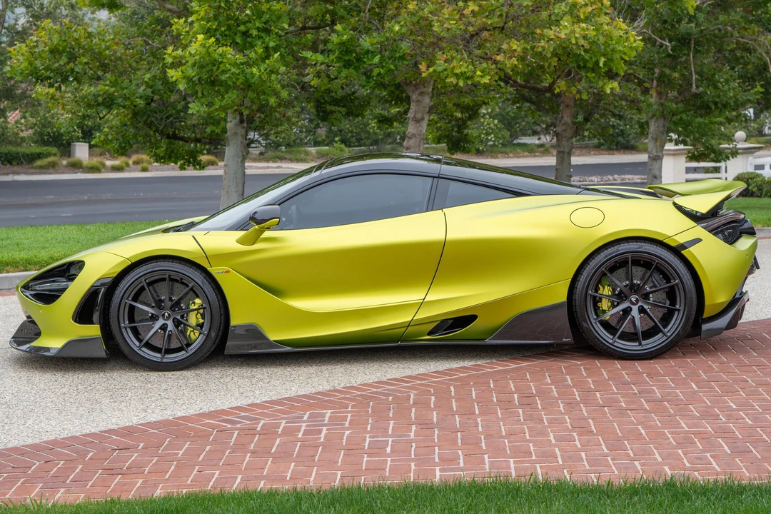 2022 McLaren 720S - Image 3 of 31