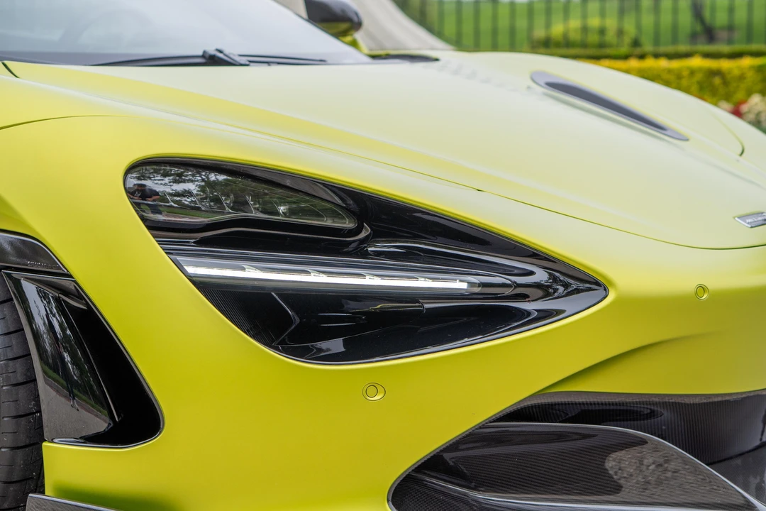 2022 McLaren 720S - Image 14 of 31