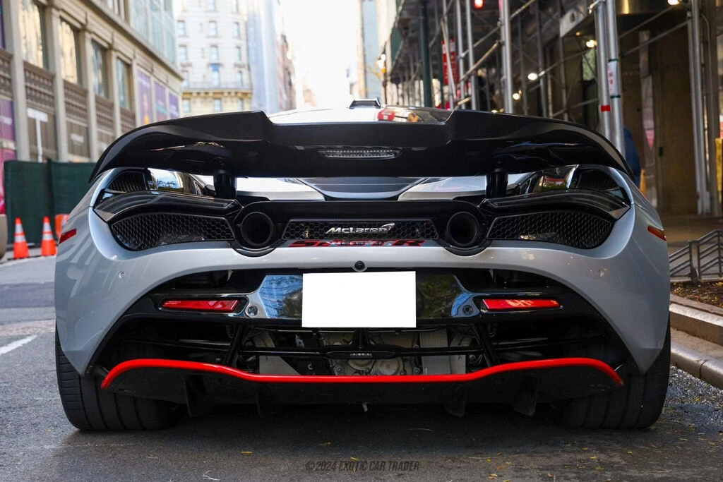 2022 McLaren 720S - Image 7 of 12