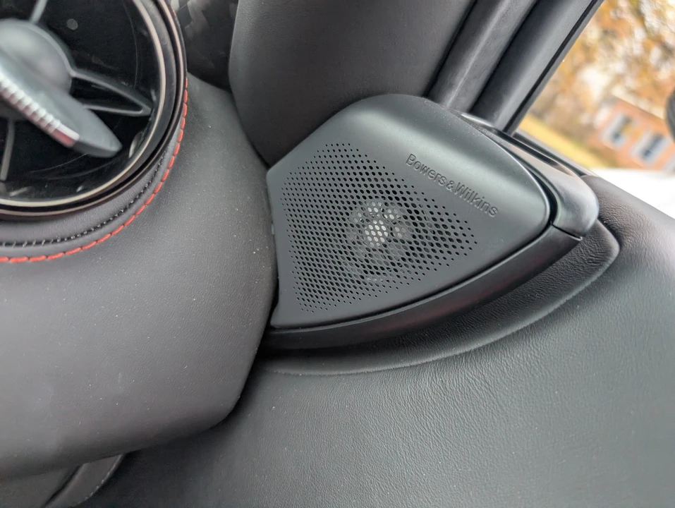 2022 McLaren 720S - Image 19 of 21