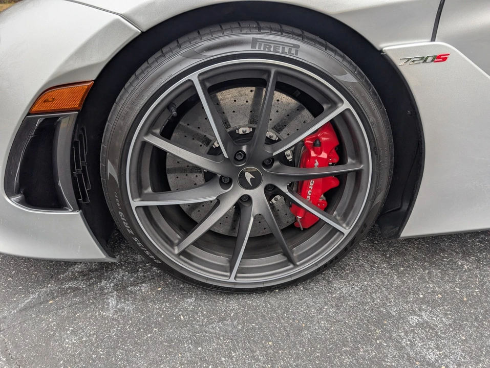 2022 McLaren 720S - Image 20 of 21