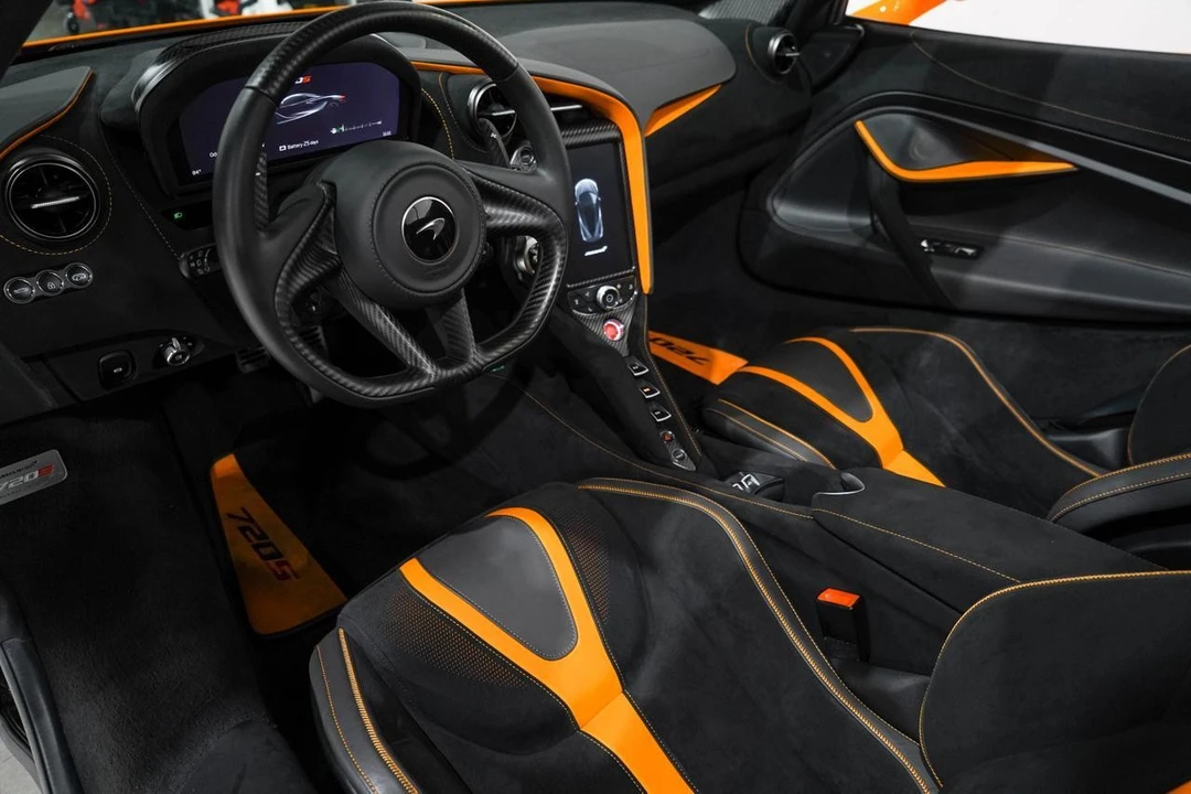 2022 McLaren 720S - Image 2 of 21