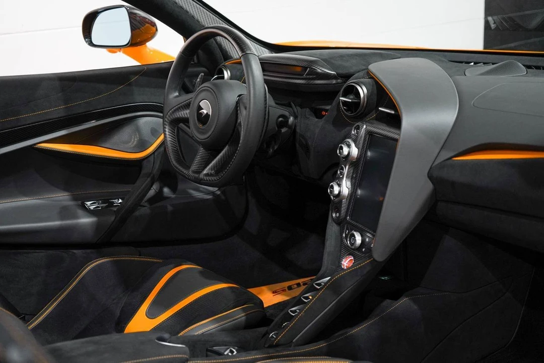 2022 McLaren 720S - Image 20 of 31