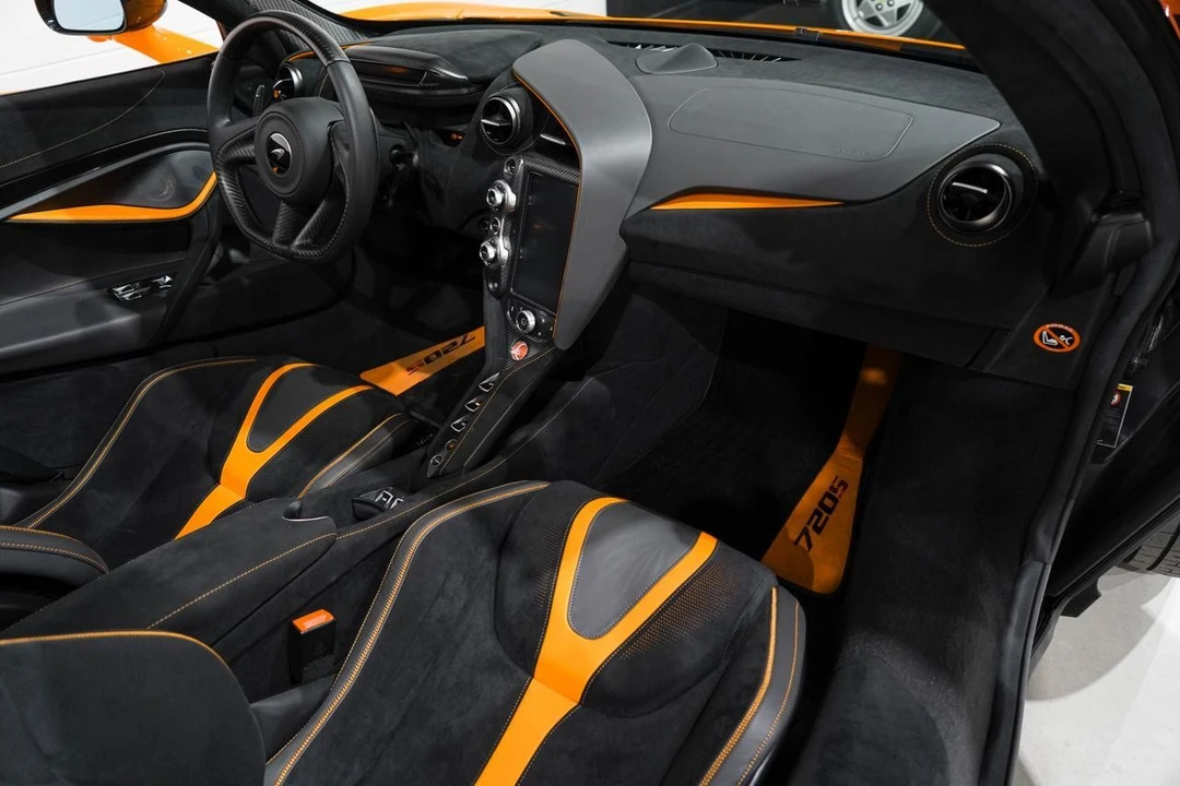2022 McLaren 720S - Image 19 of 21