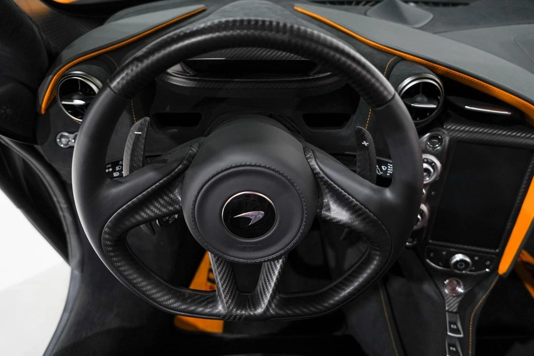 2022 McLaren 720S - Image 14 of 21