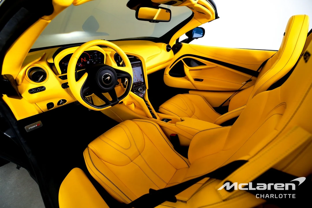 2022 McLaren 720S - Image 14 of 31